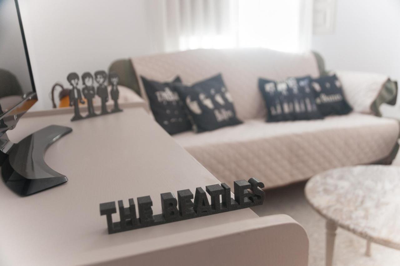 Pinos del Valle Casa Beatles Del Valle מראה חיצוני תמונה